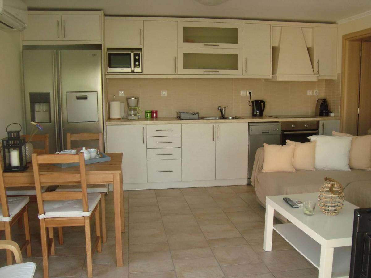 Meganisi Blue Apartment Spartokhorion ภายนอก รูปภาพ
